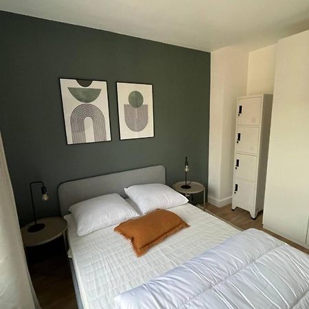 Flexliving - Superb Whole Apartment - Caulaincourt Paris Eksteriør billede